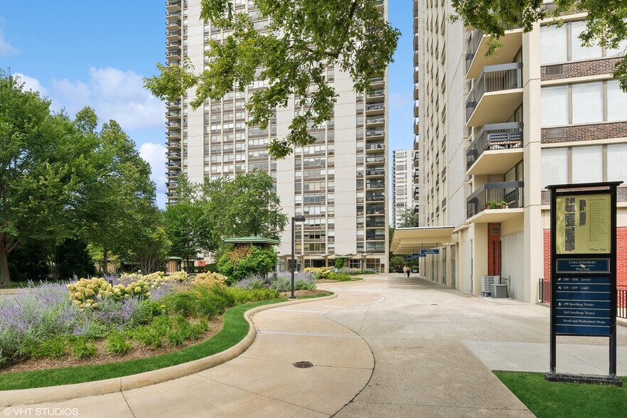 Building Photo - 1360 N Sandburg Terrace