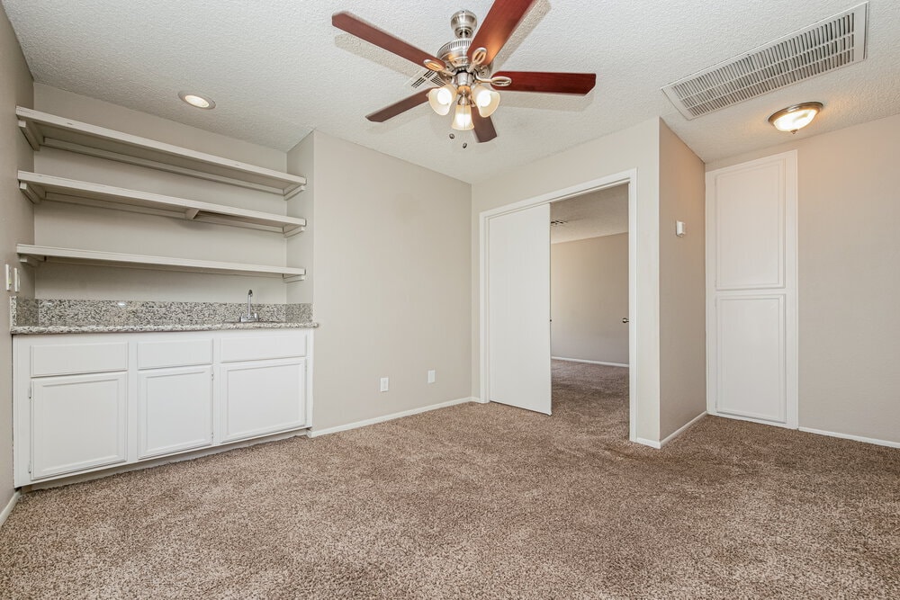 Building Photo - 4421 Mc Bride Dr