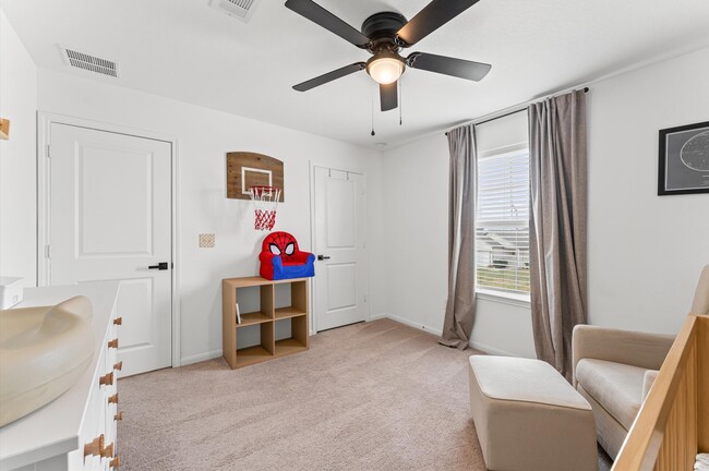 Building Photo - 17918 Baleage Ln