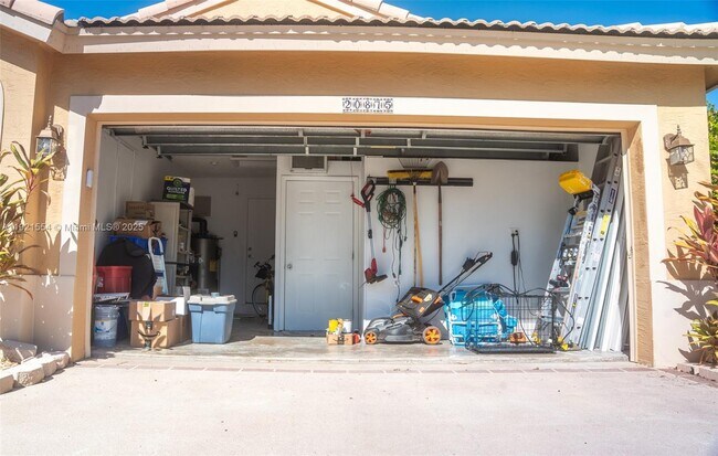 Building Photo - 20875 NW 20th St