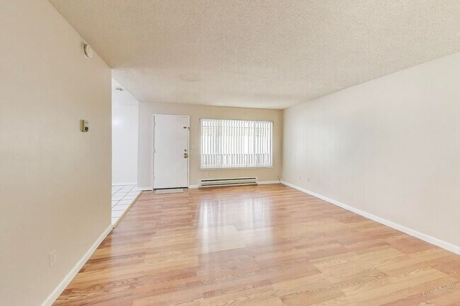 Building Photo - 1283 Ayala Dr