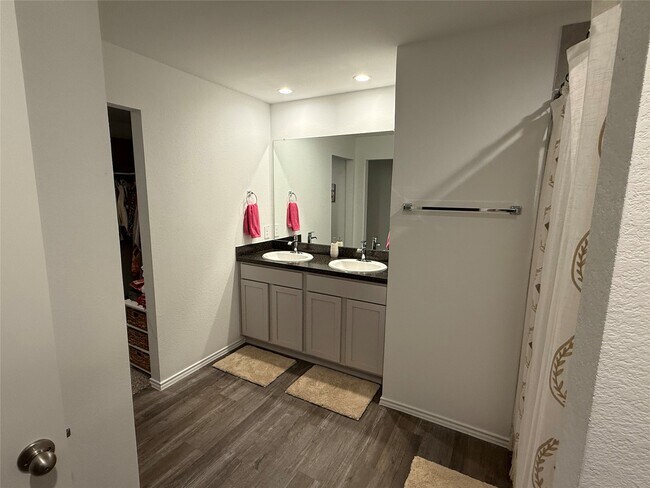 Building Photo - 40619 Pine Spruce Ln