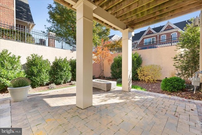 Building Photo - 18334 Buccaneer Terrace