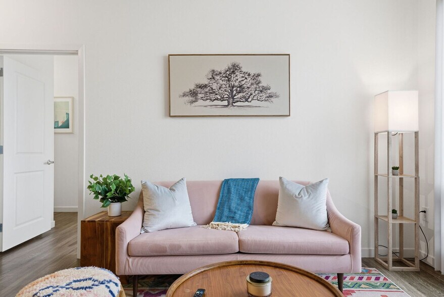 Building Photo - 1201 4th St