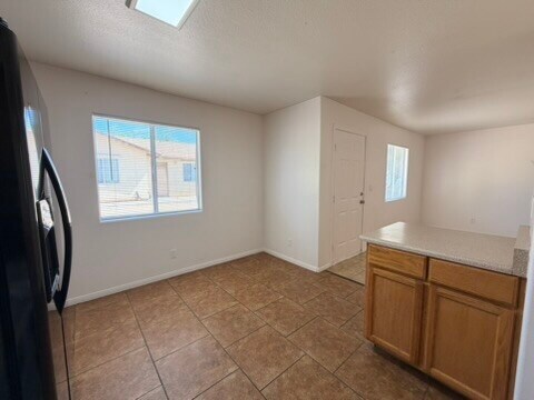 Building Photo - 6330 Mesquite Ave