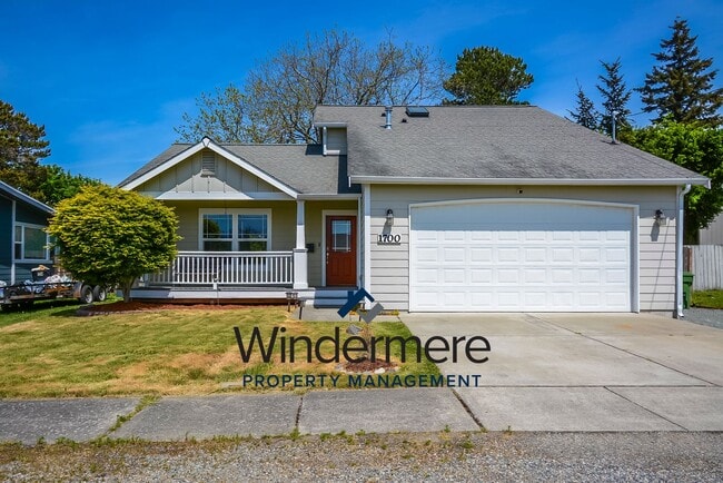 Primary Photo - Modern 4 bed 2.5 Bath Home