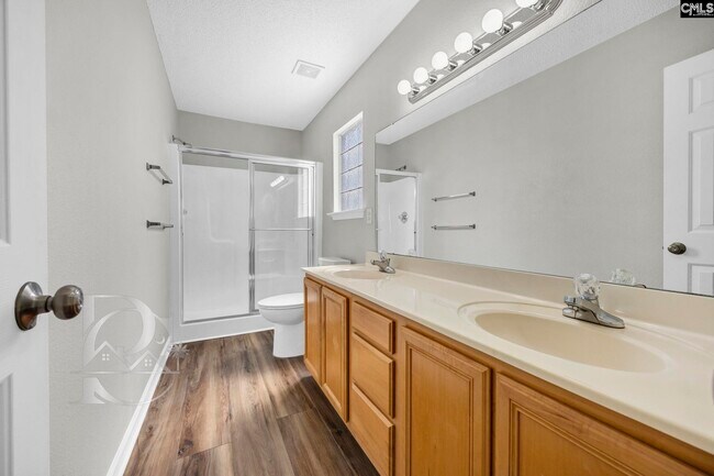 Building Photo - 112 Ivy Garden Ln