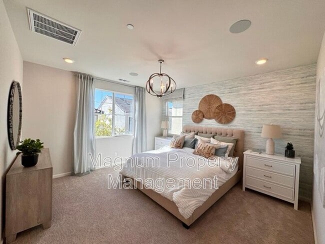 Building Photo - 25147 Hunter Ave