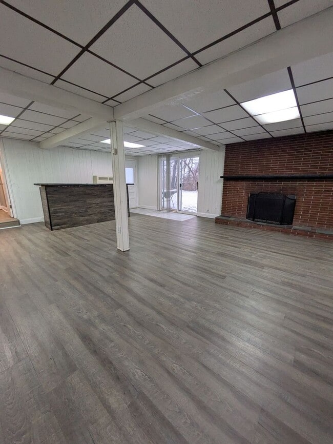 Building Photo - Beautiful Ranch in Prime Clarkston Location