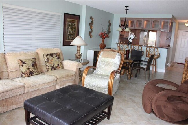 Building Photo - 750 N Ocean Blvd