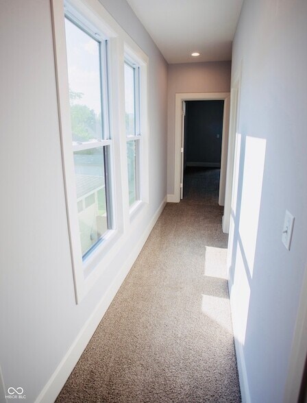 Building Photo - 734 Orange St