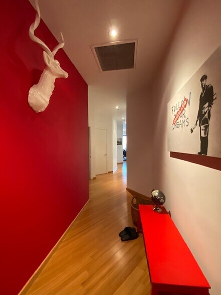 Building Photo - 1100 Wilshire Blvd