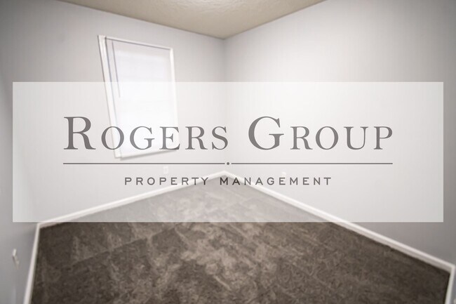 Building Photo - #103*** - 104-106 Holly Ct Duplex