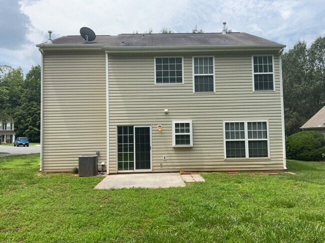 Building Photo - 1421 Juniper Hills Ln