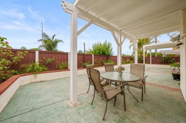 Building Photo - 1128 Calle Florecita