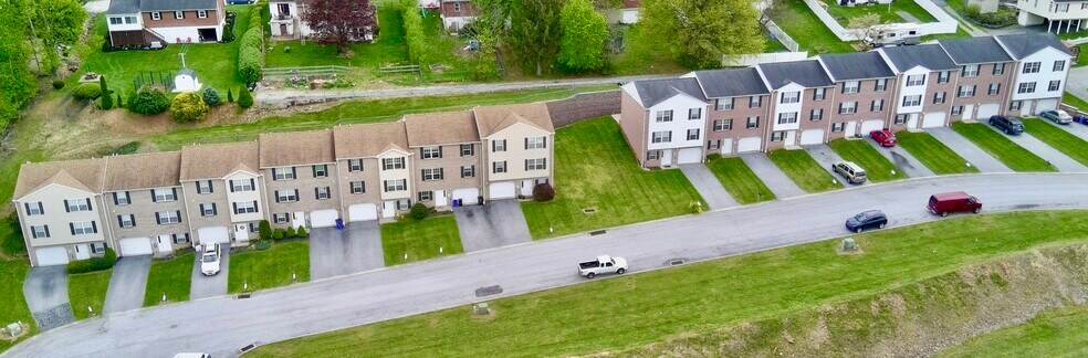Front of the Home - 212 Lester Ct