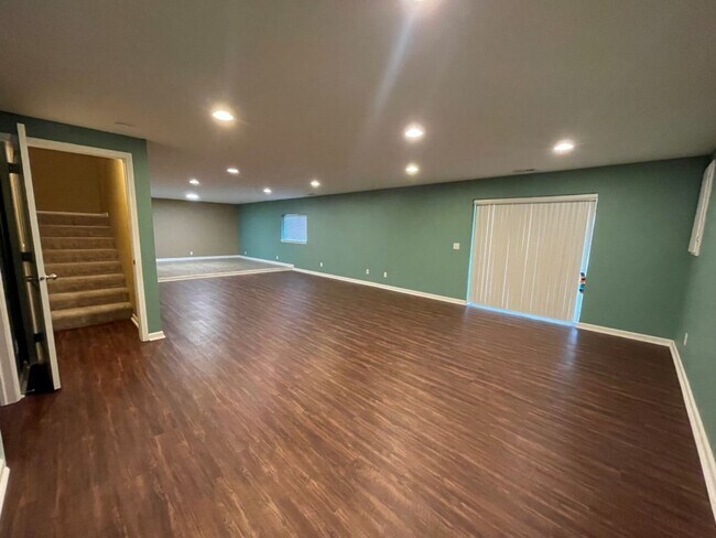 Building Photo - Ranch for rent in Omaha!