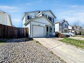 Building Photo - 4965 Painted Sky View