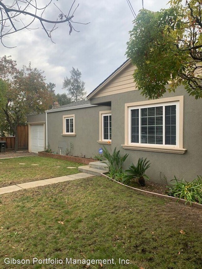 Building Photo - 2 br, 1 bath House - 2220 Hanover Street
