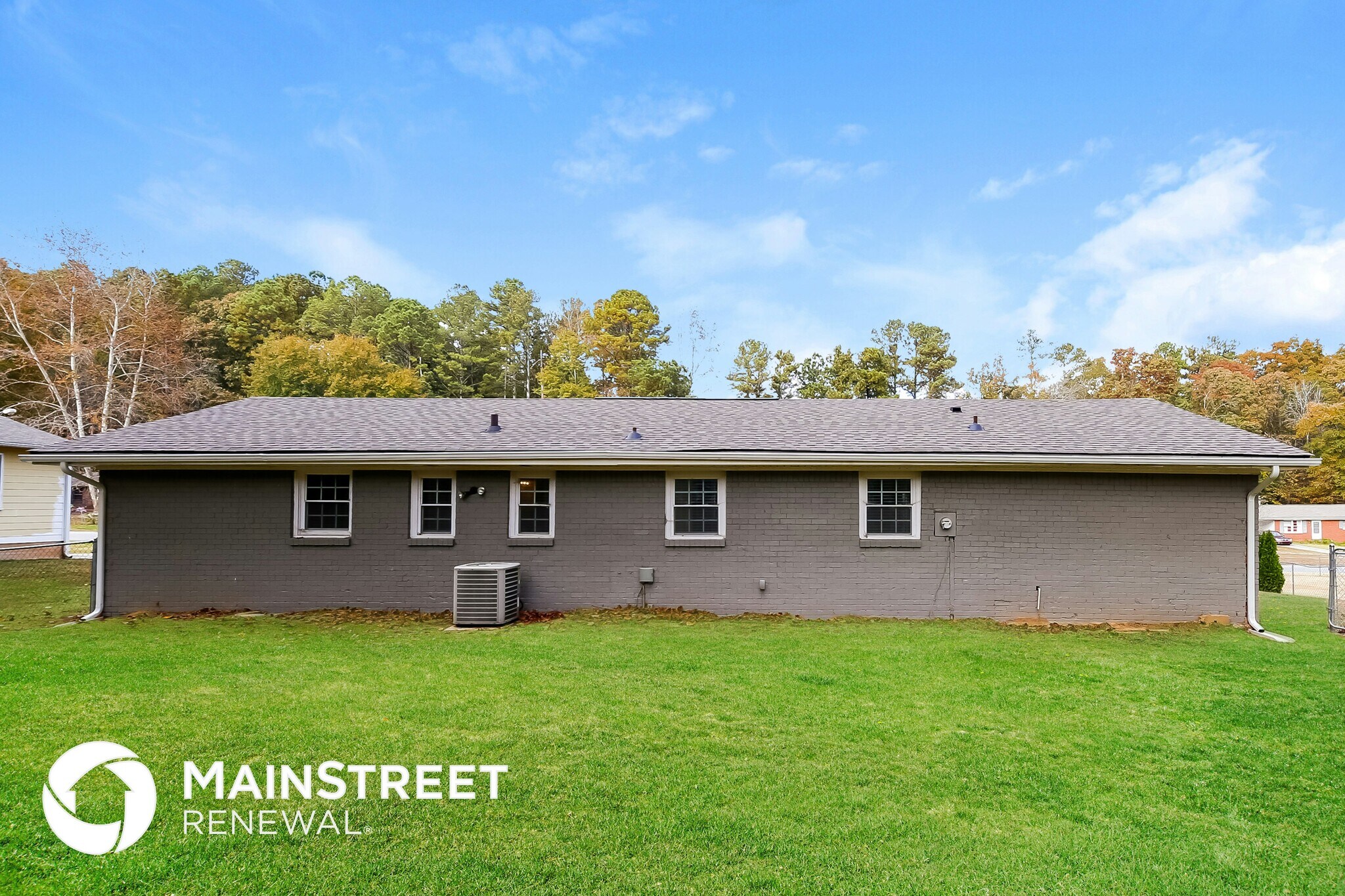 Building Photo - 3405 Ridgecrest Dr