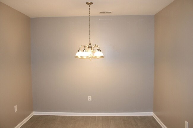 Building Photo - Modern Townhome in Havelock