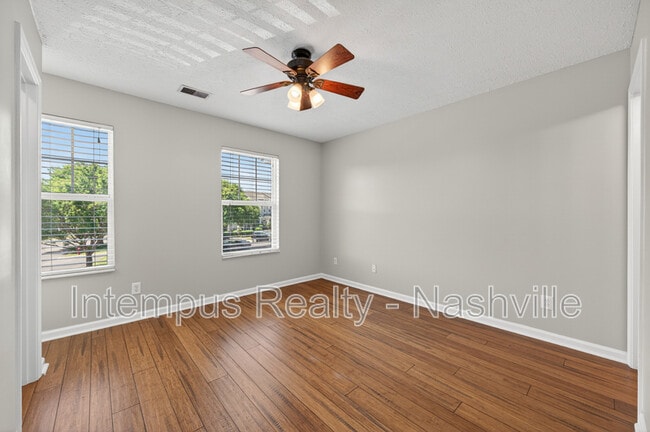 Building Photo - 3271 Harpeth Springs Dr