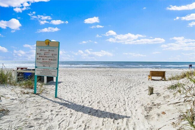 Building Photo - 19111 Vista Bay Dr