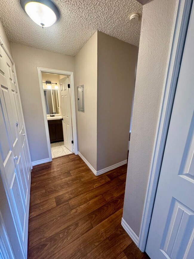 Building Photo - Updated CONDO in Rockrimmon with POOL, TENNIS and PICKLEBALL COURTS!