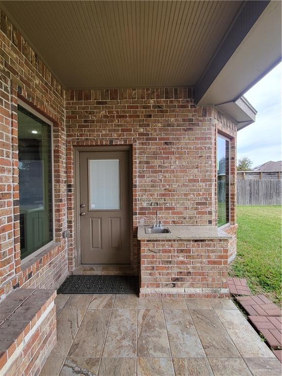 Building Photo - 1367 Garden Dr