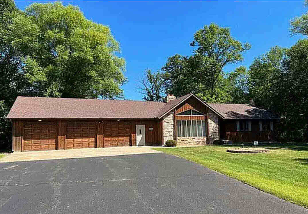 Building Photo - 10540 67th St S