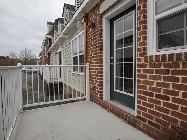 Building Photo - The Fountain Square Apartments
