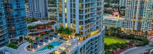 Building Photo - 100 E Las Olas Blvd
