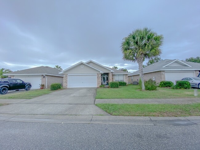 Primary Photo - 115 Secret Harbor Dr