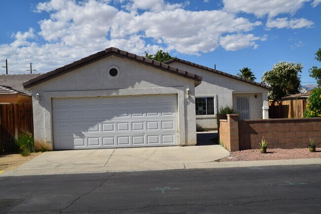 Building Photo - 81641 Ave 48