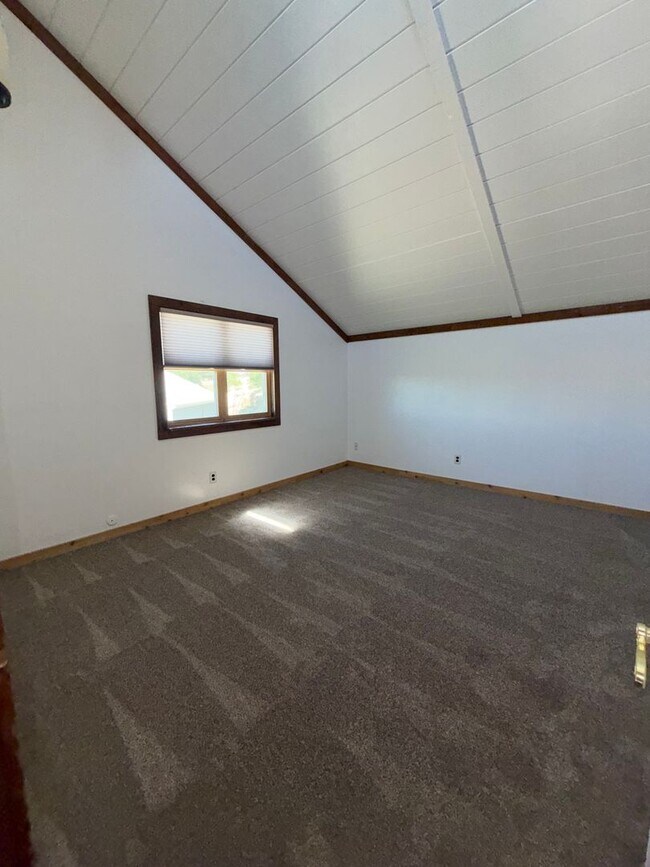 Building Photo - 3793 Badger Ln