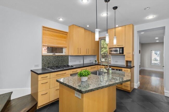 Building Photo - 7117 Northmoor Dr
