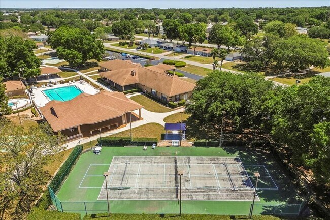 Building Photo - 6058 SW 98th Loop