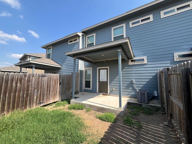 Building Photo - 7109 Micayla Cv