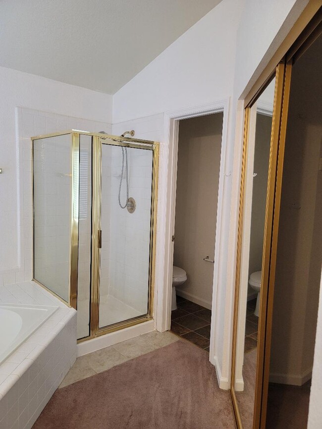 Building Photo - 1709 Evergreen Dr