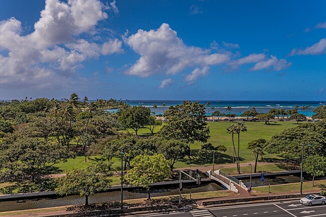 Building Photo - Park Lane Ala Moana 7501