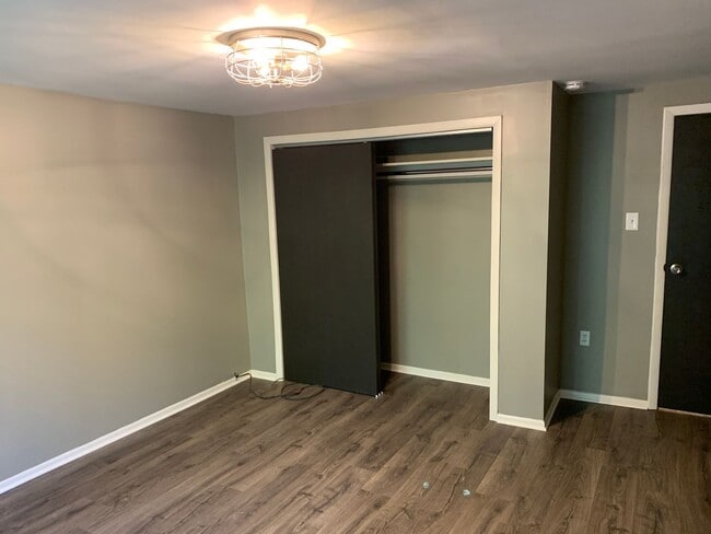 Building Photo - 2630 Edwards Wy