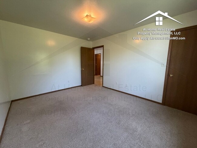 Building Photo - 2705–2707 Porter Place
