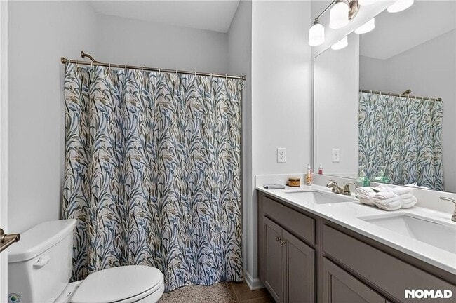 Building Photo - Luxury 3BR Golf Course Townhome in Chimney Oaks – Resort-Style Living