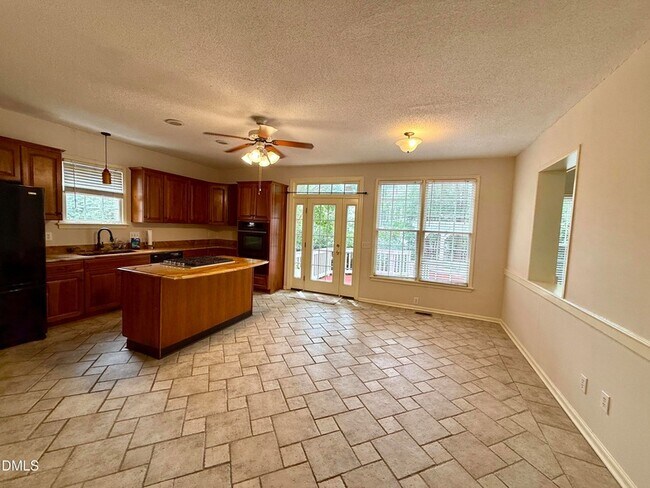 Building Photo - 110 Palmer Meadow Ct