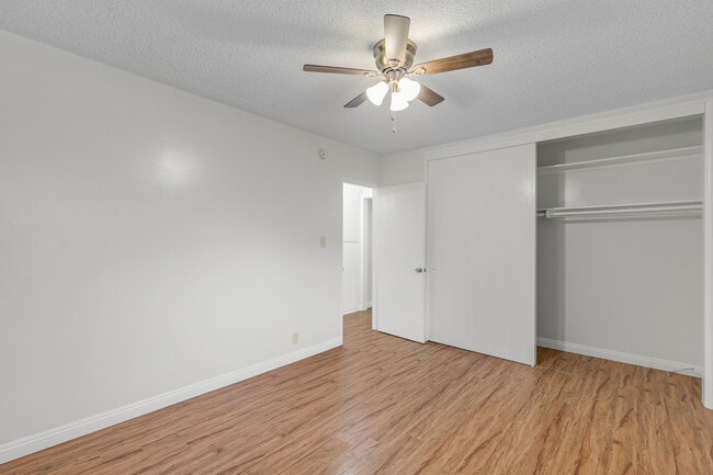 Building Photo - 2701 S Peck Ave