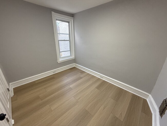 Building Photo - 5514 Crowson St