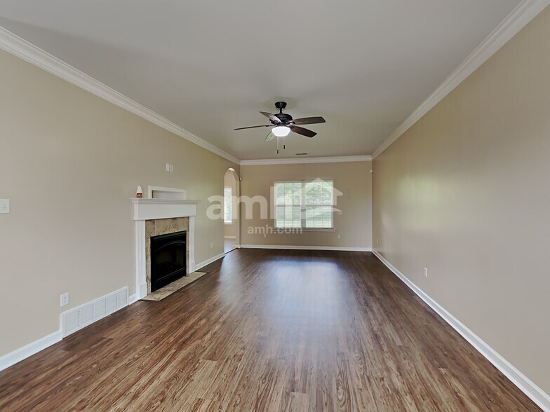 Building Photo - 4940 Grace View Ln