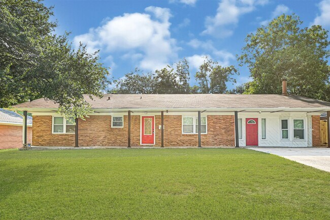 Building Photo - 1806 Clayton Dr