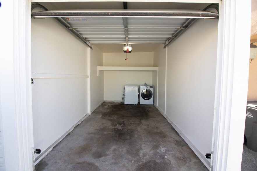 One car Garage with opener - 233 Avenue E