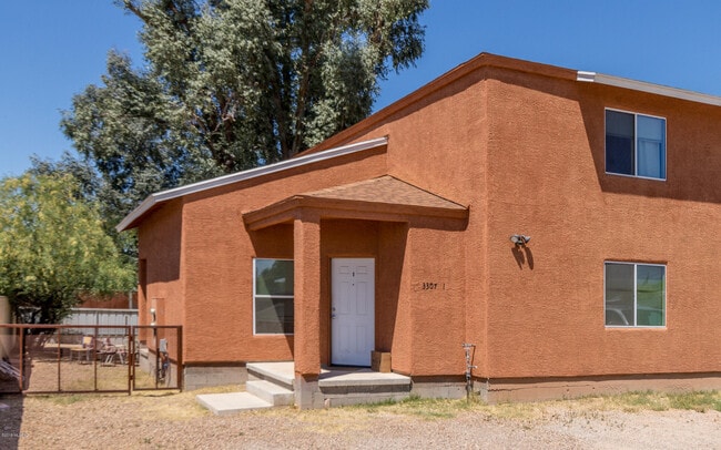 Building Photo - 3307 N Tyndall Ave